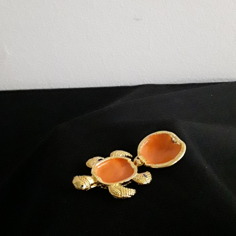 Mini Turtle Jewelry Box - Picture 4 of 6